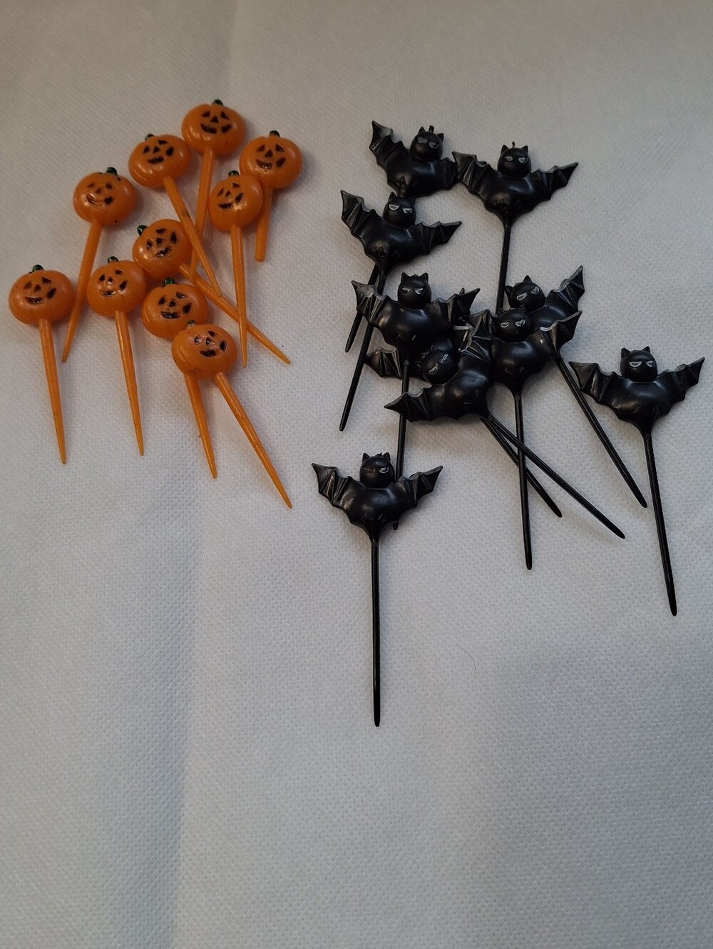 Vintage 1980s Halloween Cupcake Toppers Pumpkins And Bats Set Of 20